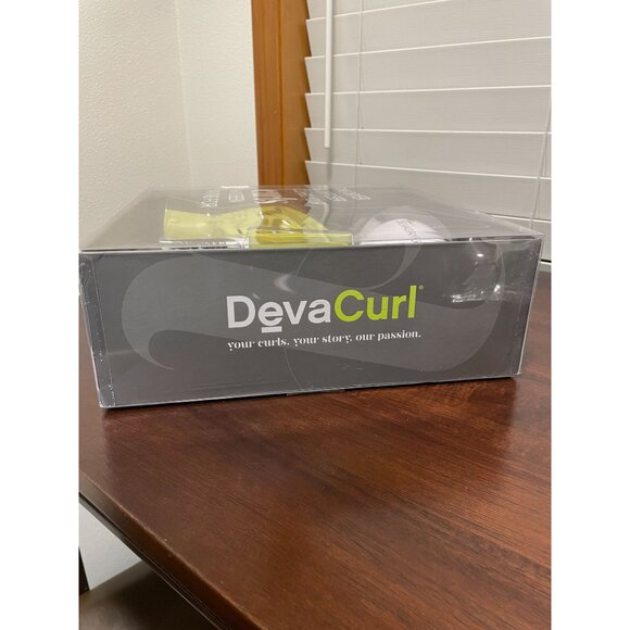DevaCurl DevaDryer & DevaFuser Hair Dryer Set - Picture 3 of 11